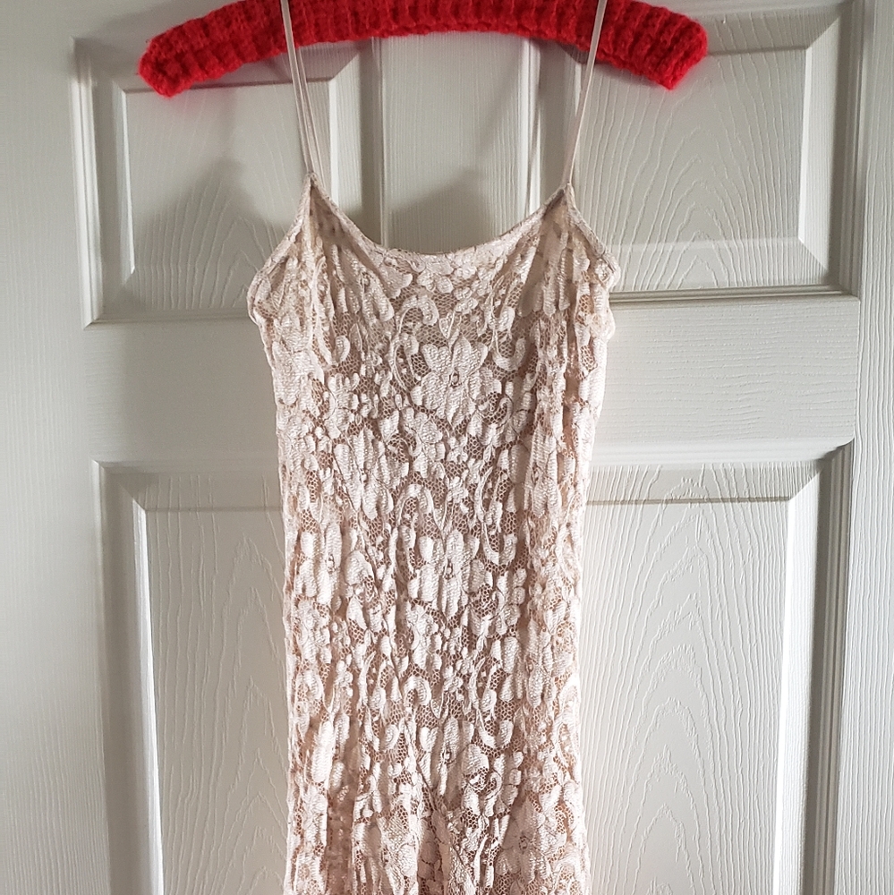 Dress - Picture 3 of 4